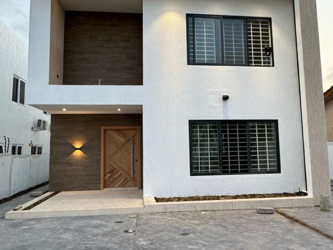 4 bedroom spintex apartment for sale