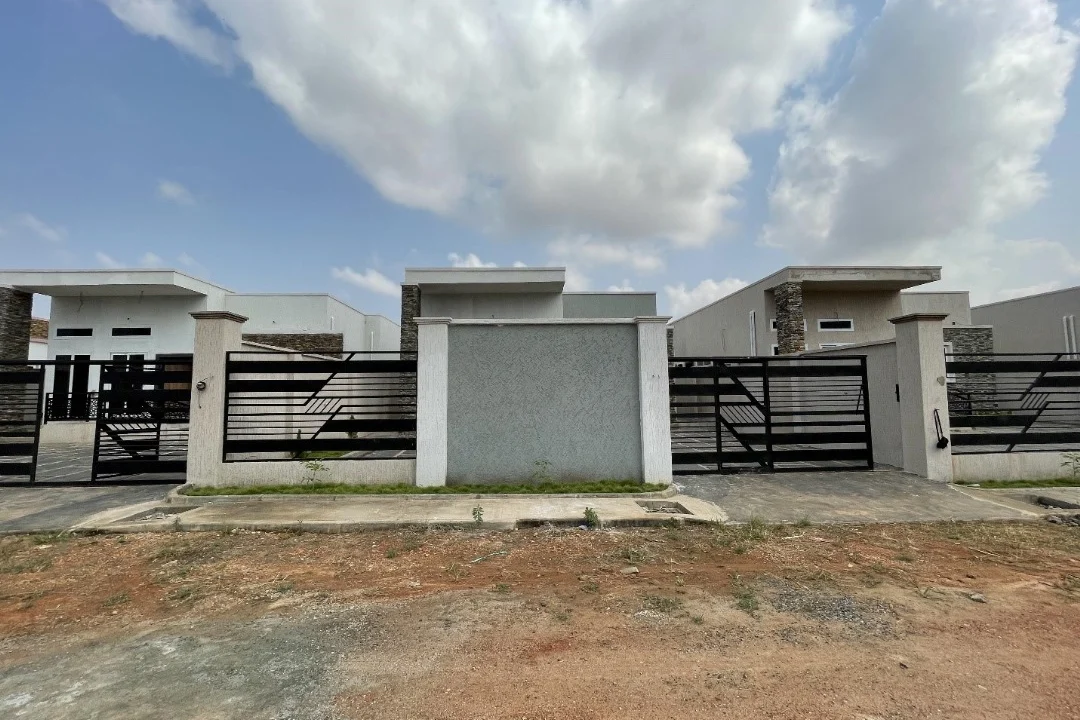3 bedroom single story at Amrahia (1)