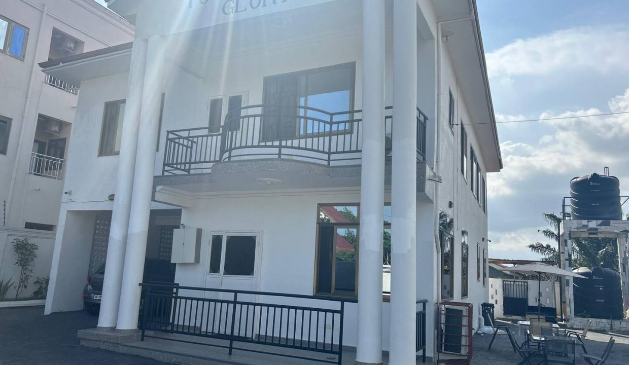 Modern 5-Bedroom Home in Westland, W. Legon