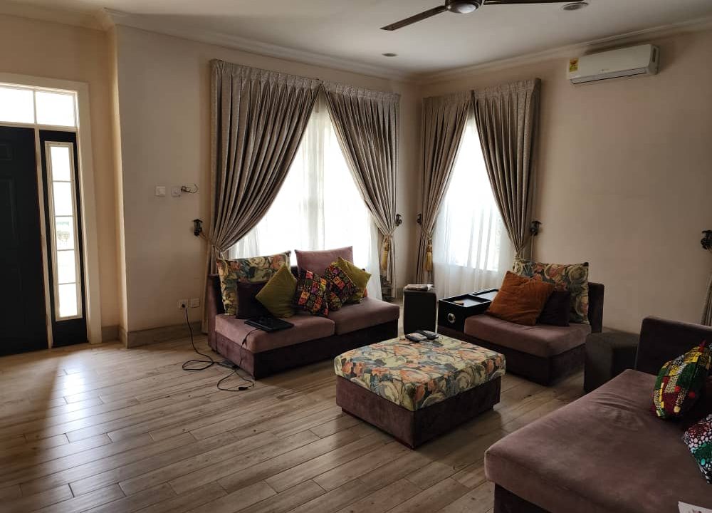 Stunning 3-Bedroom Single-Storey Home in Royal Palm Estate, Tema 6