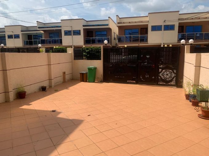3-Bedroom En-Suite Semi-Detached House for Sale in Ayi-Mensah Near Oyarifa Mall