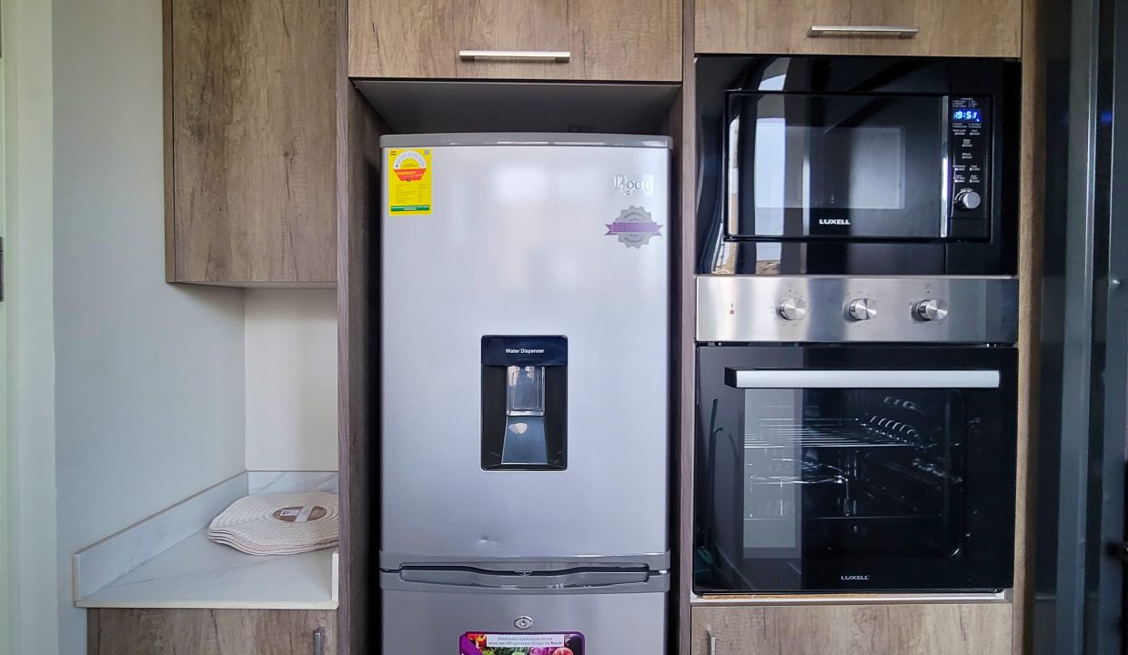 Ultra-Modern 1-Bedroom townhouse for rent in Tse-Addo