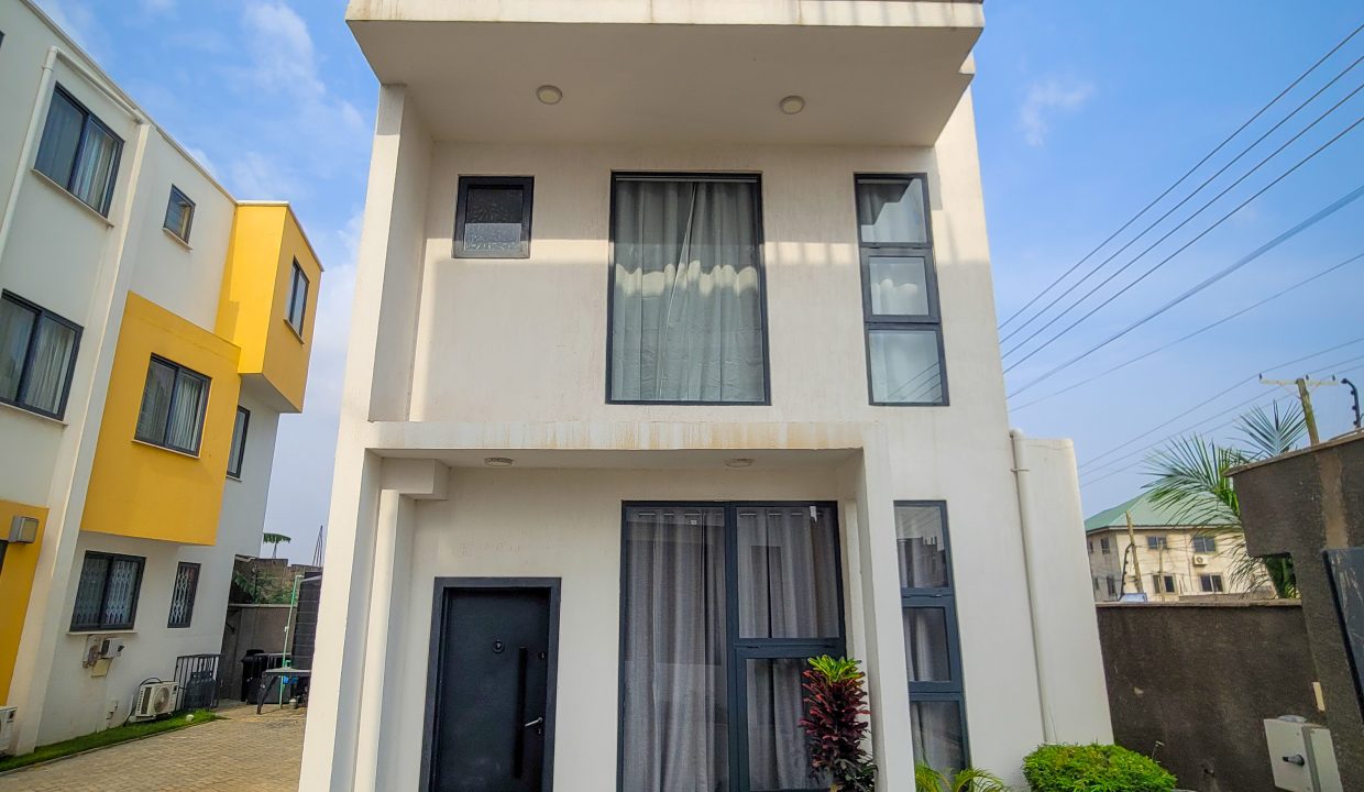 Ultra-Modern 1-Bedroom townhouse for rent in Tse-Addo