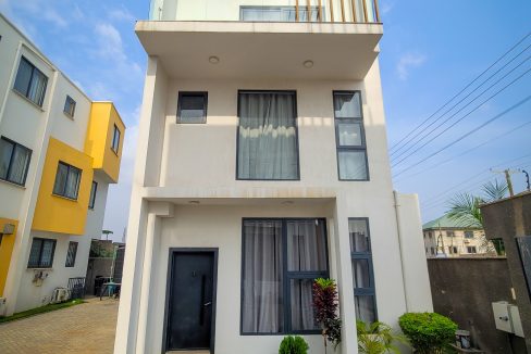 Ultra-Modern 1-Bedroom townhouse for rent in Tse-Addo